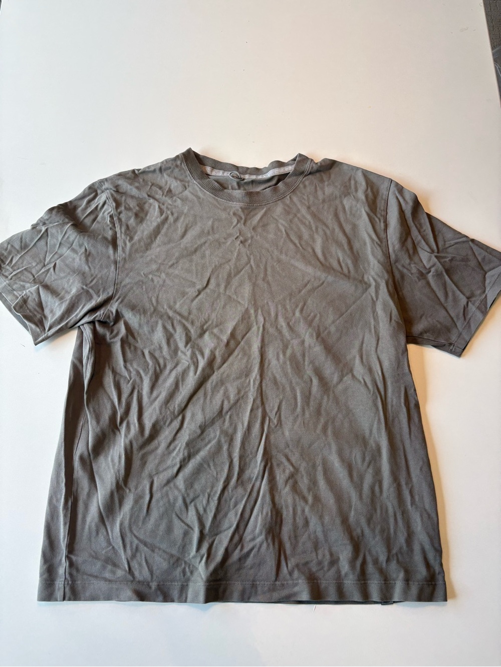 lululemon athletica Men's Short Sleeve Crew T-Shirt in Gray